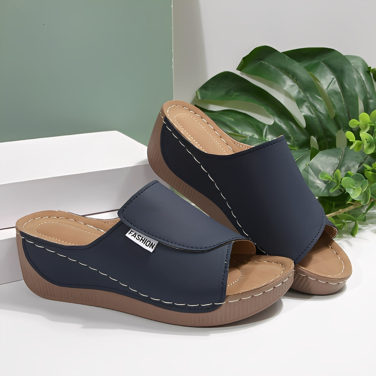 Abbey Chic Women's Sandals